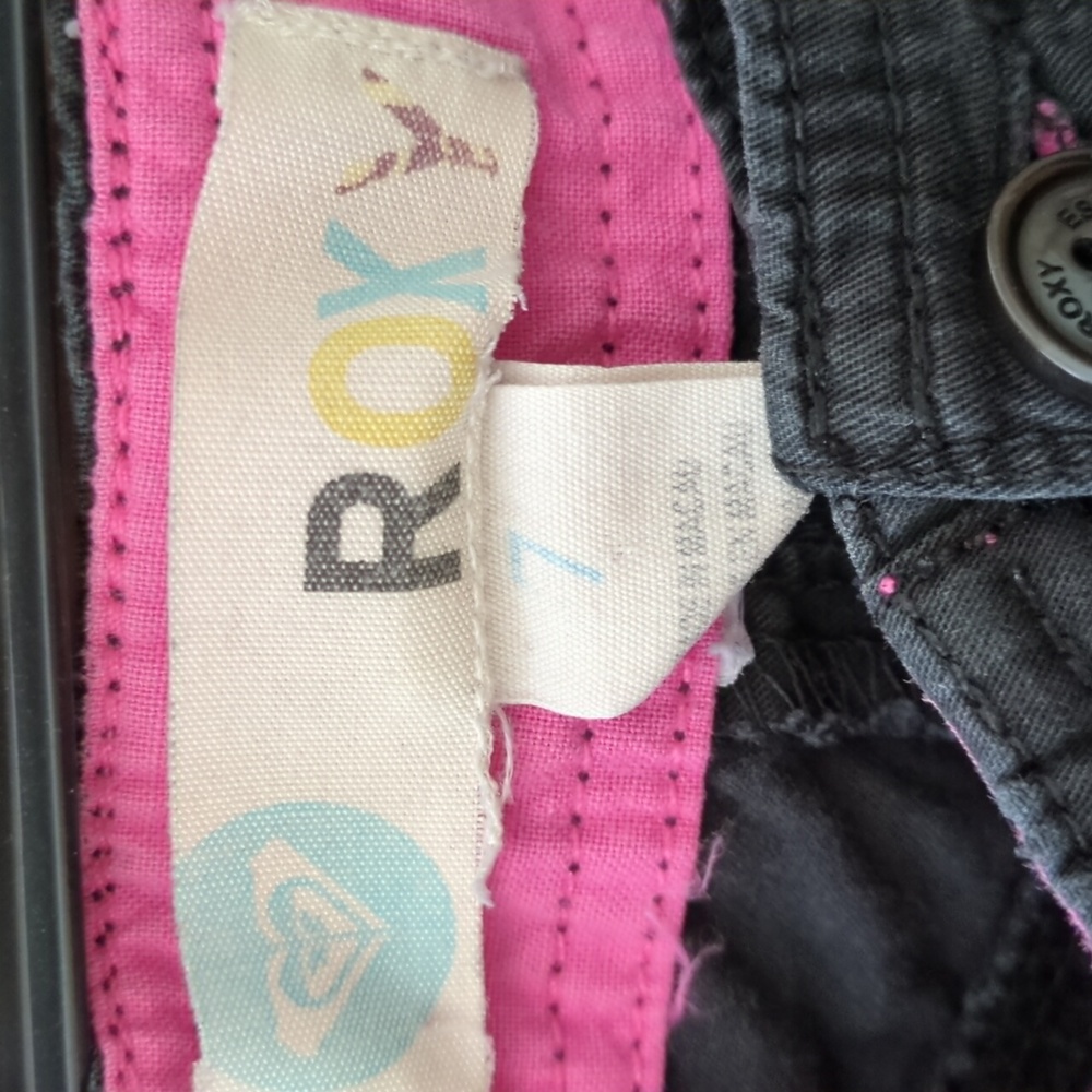 Roxy Shorts - Picture 4 of 4